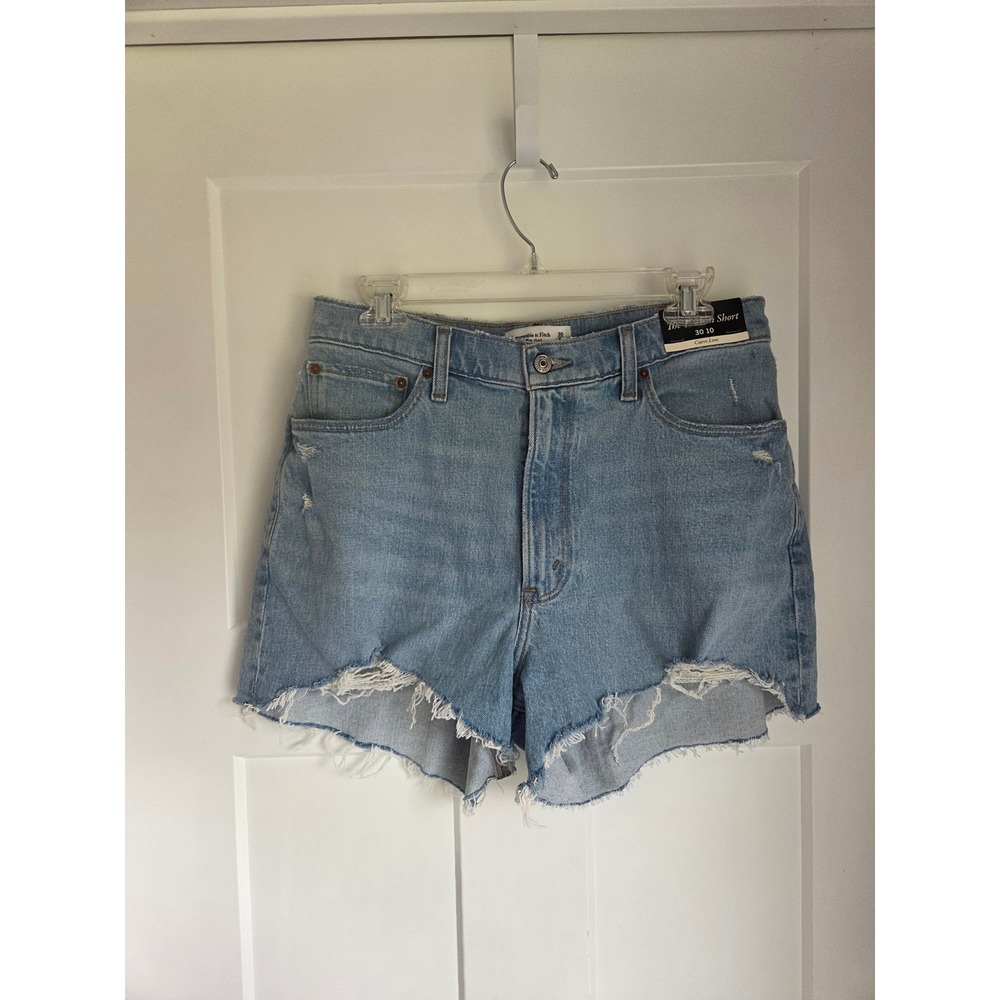 Abercrombie & Fitch Curve Love Mom Shorts Light Wash High Rise Distressed 30 10